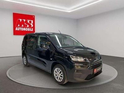 Neu Fiat Doblò 131 PS (96 kW) 2025 Schwarz Van / Kleinbus