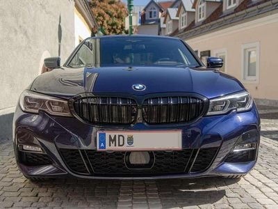 Blau Gebraucht 2020 BMW 330e M Sport Limousine | € 31.000 (Fairer Preis)