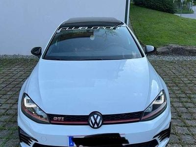 Weiß Gebraucht 2016 VW Golf VII GTI Limousine | € 28.000 (Teuer)
