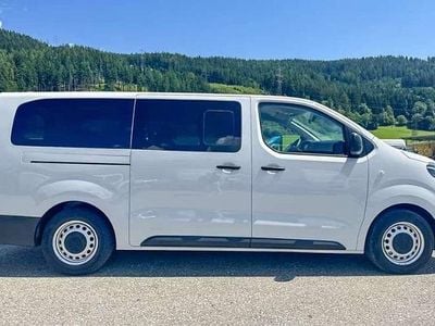 Weiß Gebraucht 2023 Toyota Proace Verso Kombi | € 38.500 (Teuer)