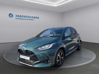 Neu 2025 Toyota Yaris Hybrid Active Limousine | € 22.987 (Guter Preis)