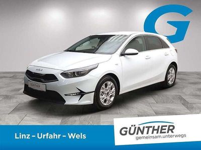 gebraucht Kia Ceed Ceed / cee'd15 TGDI Silber