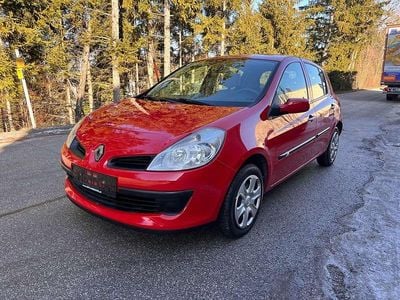 gebraucht Renault Clio II 1.2 Story mit Pickerl und Klima