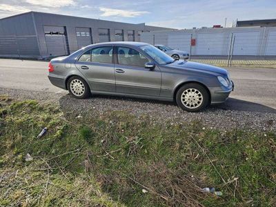 gebraucht Mercedes E320 E320 4Matic (211.082)