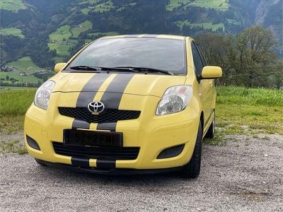 Gelb Gebraucht 2009 Toyota Yaris Sport Limousine | € 3.000 (Fairer Preis)