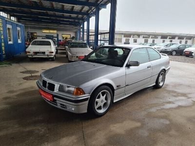 Gebraucht BMW 318 140 PS (102 kW) 1992 Coupé
