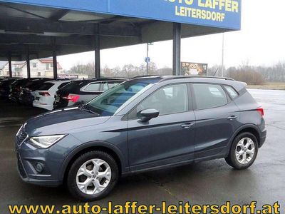 Grau Gebraucht 2020 Seat Arona Style SUV | € 9.250