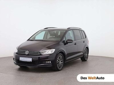 Schwarz metallicperleffektno Gebraucht 2023 VW Touran Comfortline Van / Kleinbus | € 32.990 (Etwas zu teuer)