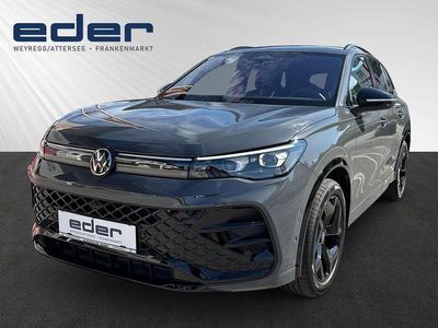 Mittelgrau metallic Gebraucht 2024 VW Tiguan R-line SUV | € 48.990