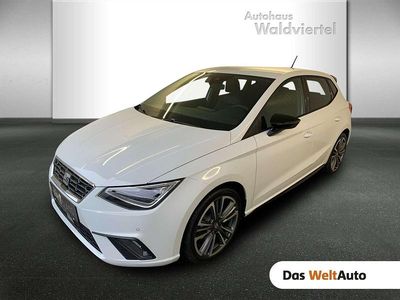 Weiss metallic Neu 2025 Seat Ibiza FR Limousine | € 30.990