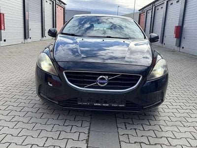 Gebraucht Volvo V40 Momentum 114 PS (83 kW) 2013 Schwarz Kombi