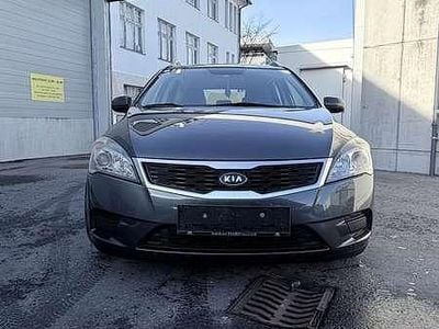 Grau Gebraucht 2012 Kia Ceed Sportswagon Kombi | € 3.800 (Superpreis)