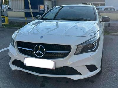 Gebraucht Mercedes CLA200 136 PS (100 kW) 2014 Weiß Coupé