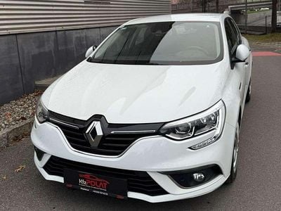 Weiß Gebraucht 2016 Renault Mégane IV Experience Kleinwagen | € 9.499