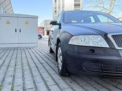 Schwarz Gebraucht 2006 Skoda Octavia Kombi | € 3.800 (Teuer)
