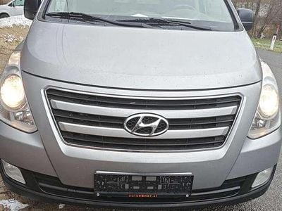 Gebraucht Hyundai H-1 116 PS (85 kW) 2016 Silber Van / Kleinbus