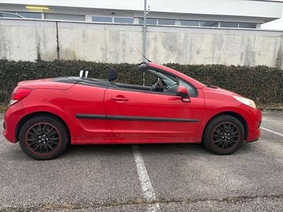Rot Gebraucht 2011 Peugeot 207 CC Active Cabrio | € 3.900 (Fairer Preis)