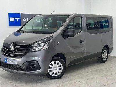 Grau Gebraucht 2015 Renault Trafic Van | € 17.990 (Teuer)
