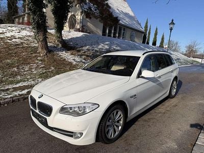 Gebraucht BMW 525 218 PS (160 kW) 2011 Weiß Kombi