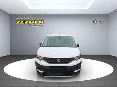 Weiß Gebraucht 2023 Peugeot Rifter Active Van / Kleinbus | € 25.990