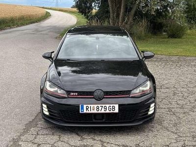 Schwarz Gebraucht 2015 VW Golf VII GTI Limousine | € 16.500 (Fairer Preis)