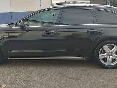 Schwarz Gebraucht 2018 Audi A6 Allroad Kombi | € 32.500