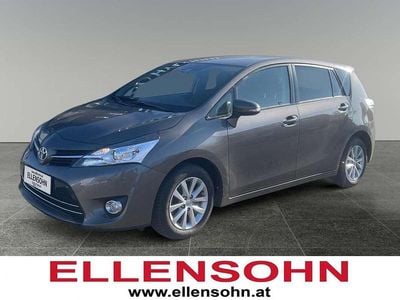 Gebraucht Toyota Verso Active 111 PS (81 kW) 2018 Grau Van / Kleinbus
