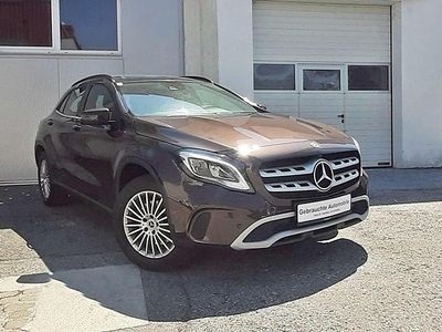 Mercedes GLA220