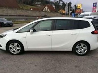 Weiß Gebraucht 2017 Opel Zafira Edition Van / Kleinbus | € 13.500 (Fairer Preis)