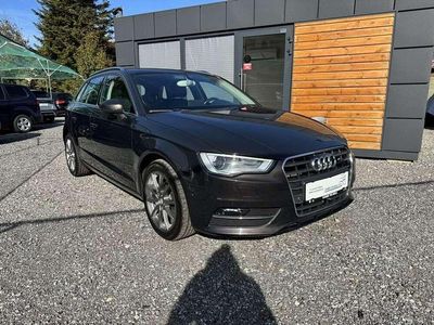Braun Gebraucht 2013 Audi A3 Ambition Limousine | € 11.990 (Etwas zu teuer)