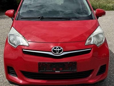 Gebraucht 2012 Toyota Verso-S Active Van / Kleinbus | € 6.900