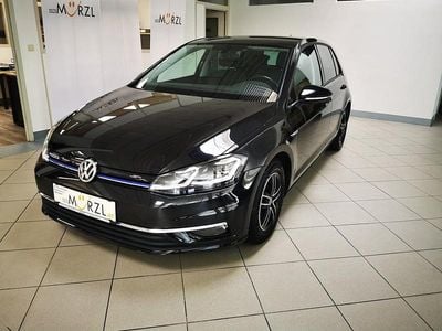 Schwarz metallicperleffektno Gebraucht 2019 VW Golf VII Limousine | € 17.800 (Fairer Preis)