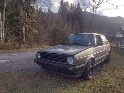 Gold Gebraucht 1990 VW Golf II Limousine | € 2.000