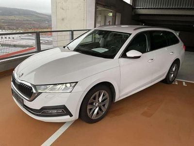 Weiß Gebraucht 2021 Skoda Octavia Style Kombi | € 15.500 (Guter Preis)