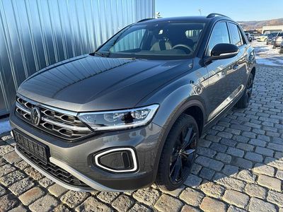 gebraucht VW T-Roc Style 1,5 TSI 150 PS DSAg AHK-IQ Light-Navi-ACC-Kamera-19 "Alu-IQ Drive-Sofort