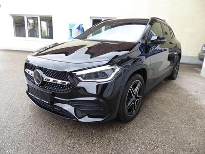 Schwarz Gebraucht 2023 Mercedes GLA200 AMG line SUV | € 47.990 (Teuer)