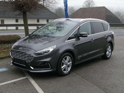 Grau Gebraucht 2022 Ford S-MAX Titanium Van / Kleinbus | € 24.980 (Fairer Preis)