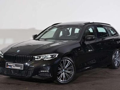 Gebraucht BMW 320 190 PS (139 kW) 2021 Saphirschwarz metallic Kombi