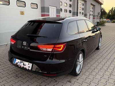 Schwarz Gebraucht 2014 Seat Leon ST 4Drive Kombi | € 11.500