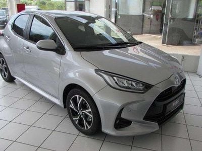 gebraucht Toyota Yaris Hybrid 15 Hybrid Active Drive+SafetyPaket