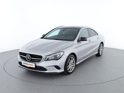 Grau Gebraucht 2017 Mercedes CLA200 Urban Limousine | € 21.590 (Etwas zu teuer)