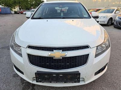 Weiß Gebraucht 2011 Chevrolet Cruze LT Limousine | € 1.100