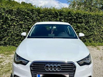 Weiß Gebraucht 2013 Audi A1 Sportback Attraction Kleinwagen | € 13.800 (Teuer)