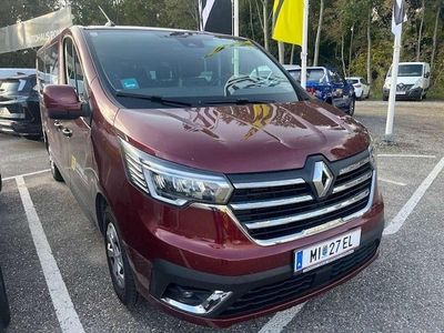 Rot Gebraucht 2024 Renault Trafic Van / Kleinbus | € 51.570