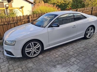 Weiß Gebraucht 2011 Audi RS5 Coupé | € 25.900