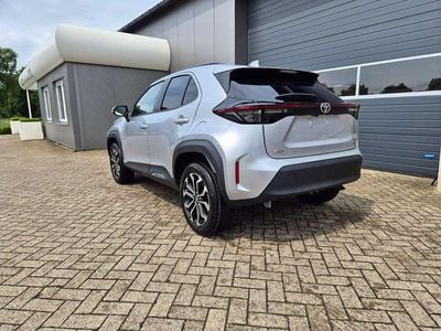 Silber Neu 2025 Toyota Yaris Cross SUV | € 29.993