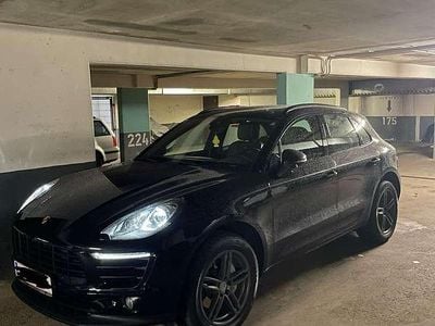 Porsche Macan S