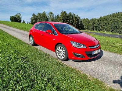 Gebraucht 2013 Opel Astra Active Limousine | € 5.500 (Etwas zu teuer)