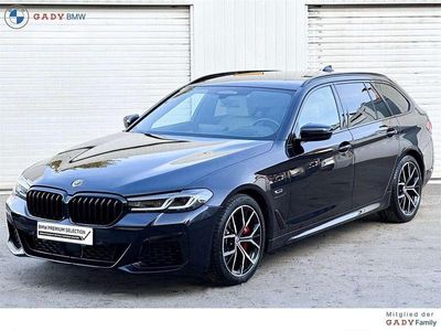 Carbonschwarz Gebraucht 2022 BMW 530e Shadowline Kombi | € 44.940 (Etwas zu teuer)