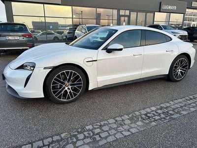 Weiss normal Gebraucht 2021 Porsche Taycan Limousine | € 52.750 (Fairer Preis)